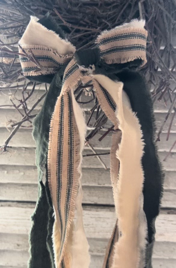 Green Christmas Bow