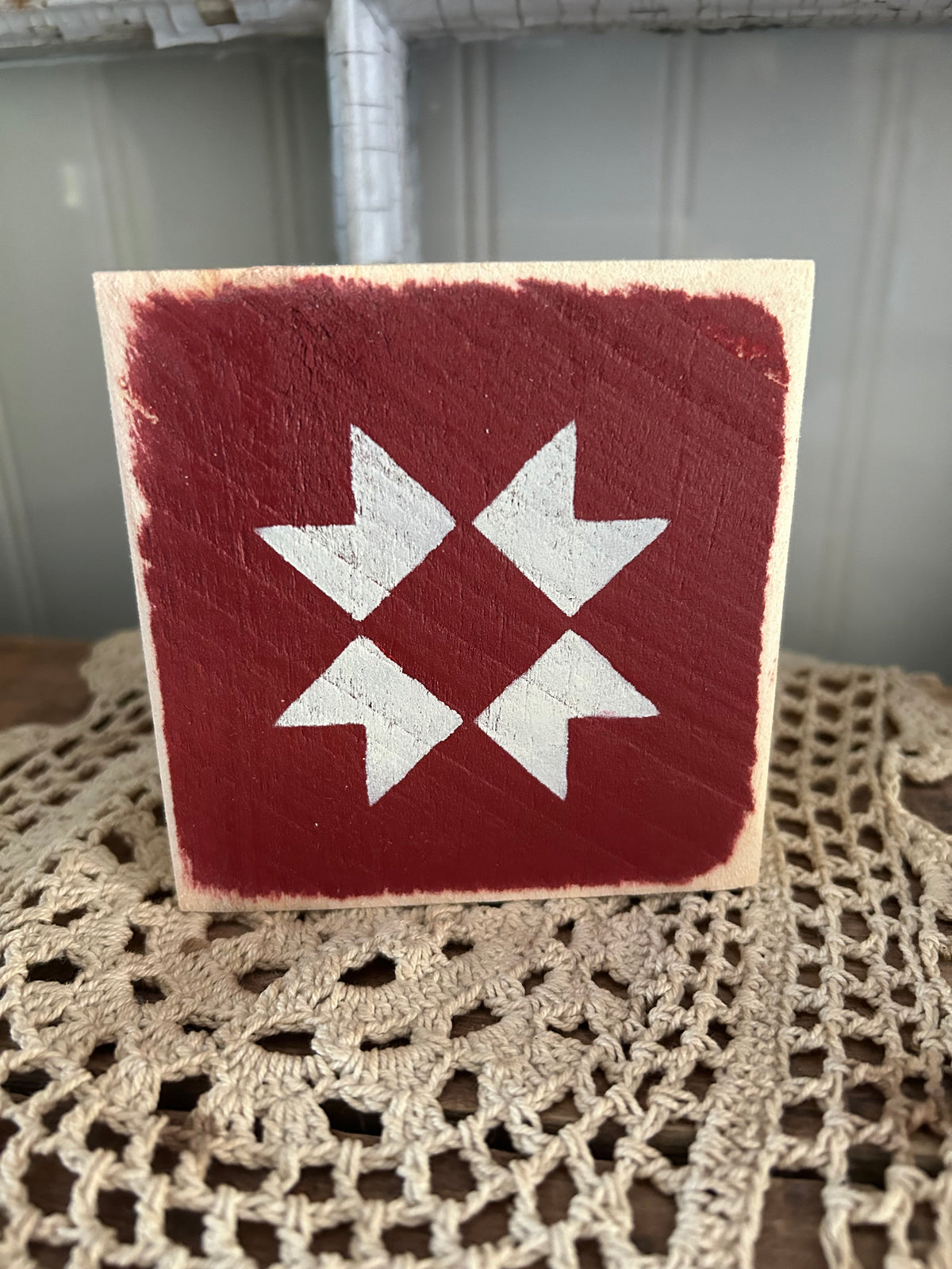 Red quilt block Sign