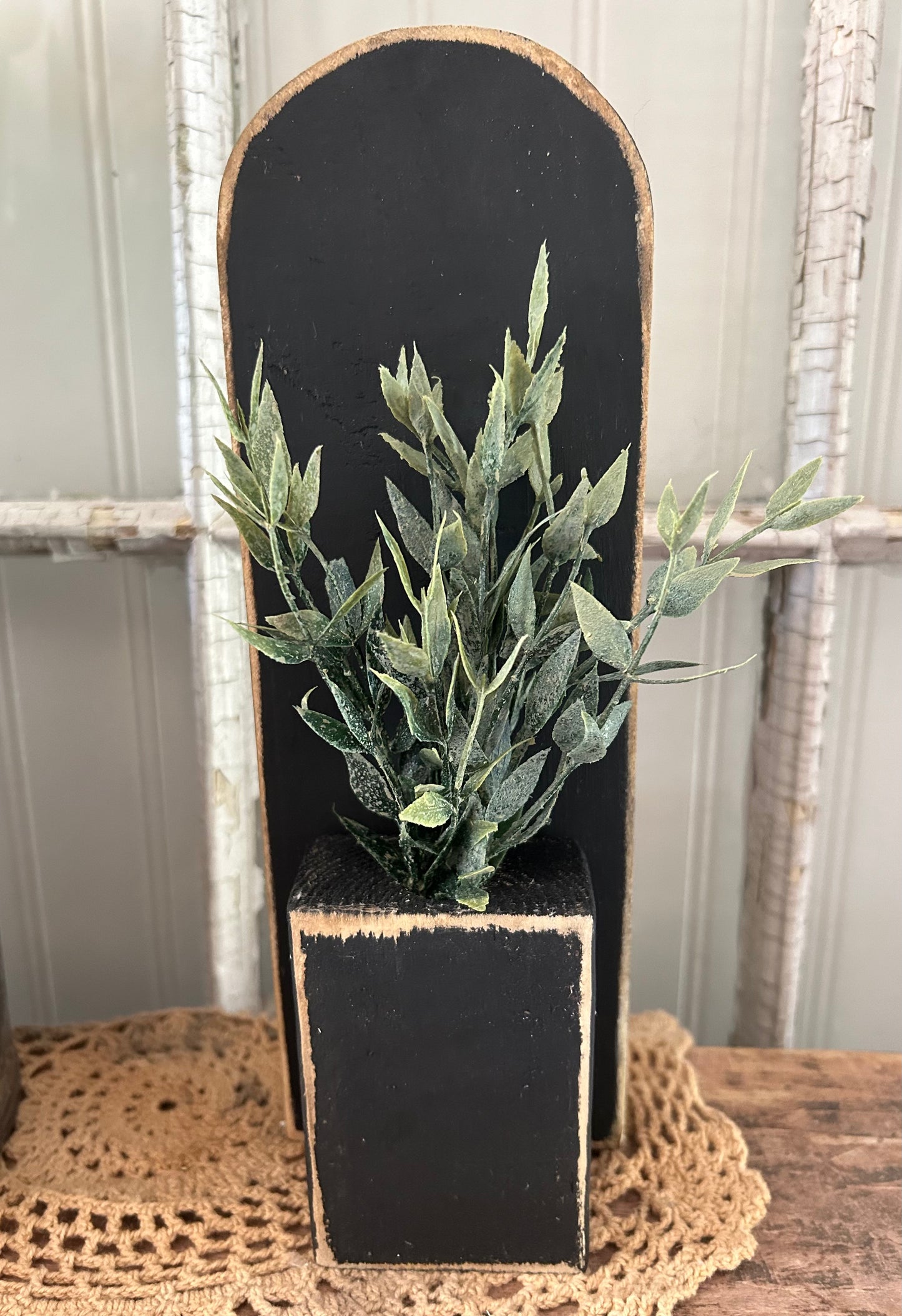 Black Sitting Box
