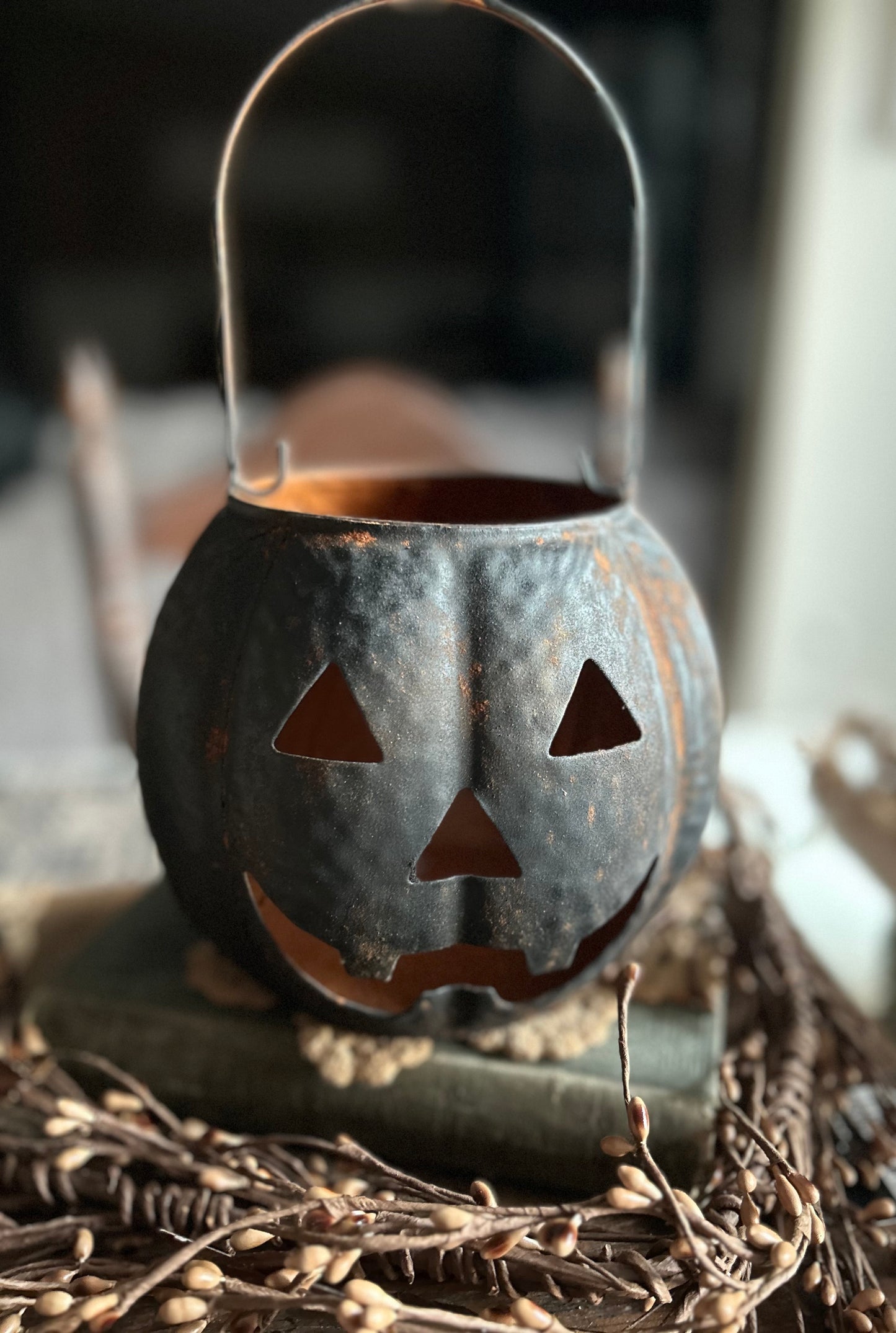 Metal black and rusty Pumpkin